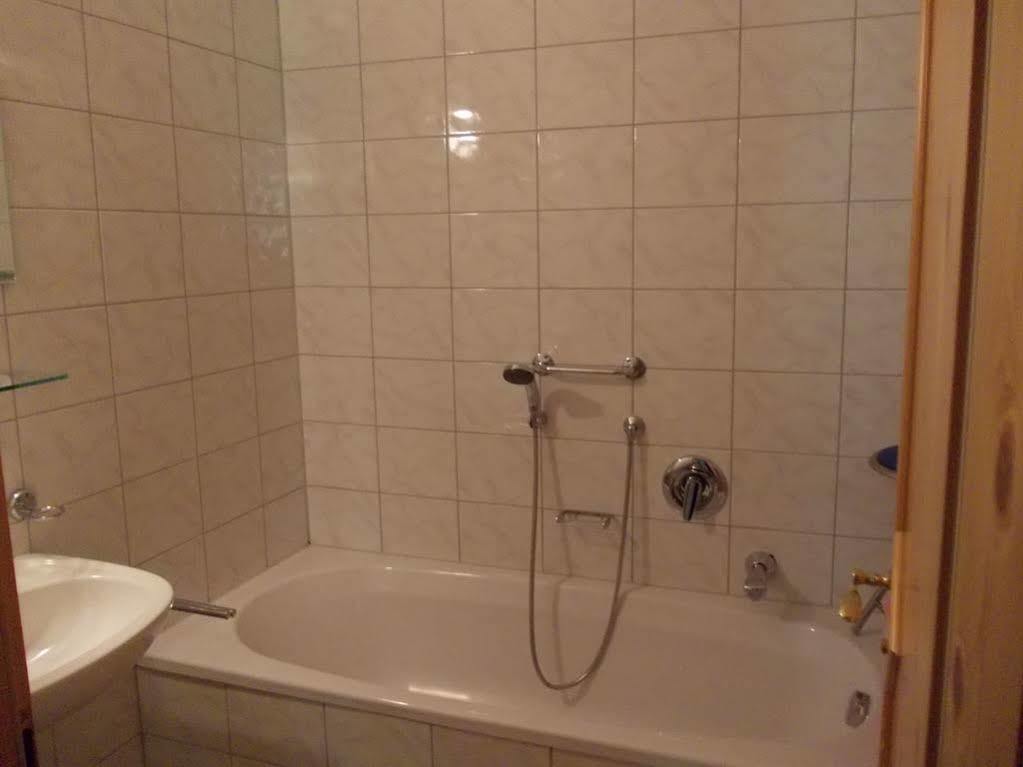 Haus Schoderbock Apartman Sankt Leonhard im Pitztal Kültér fotó
